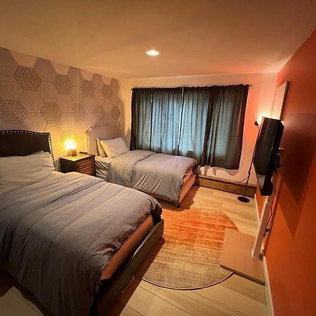 好丘。Hacho House Bed and Breakfast Yellowknife Exteriör bild